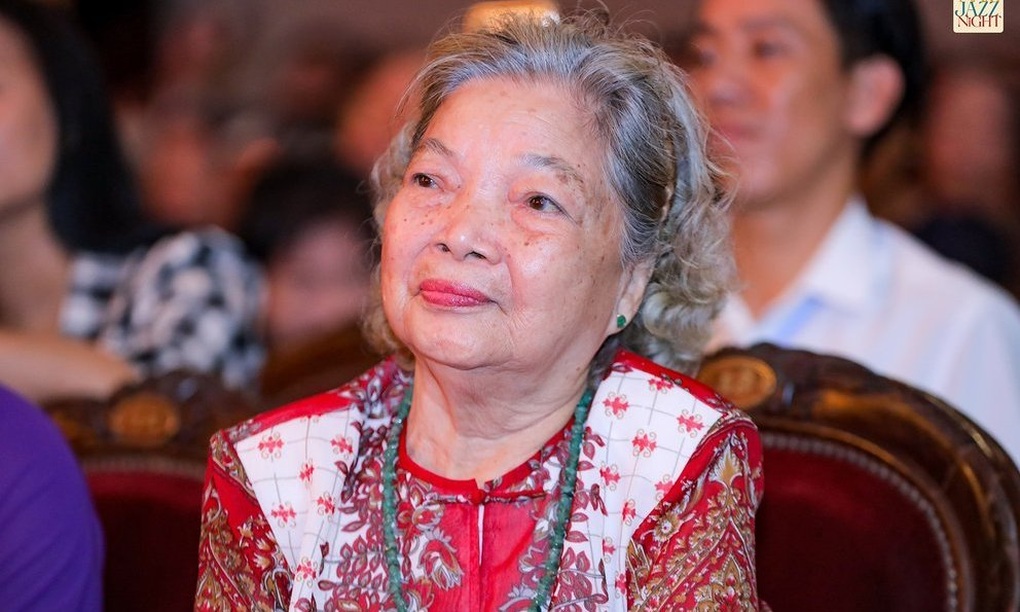 Nghệ sĩ Lê Mai tuổi 85: Kể chuyện bị công an bắt, ngồi trà đá hàng ngày - 1