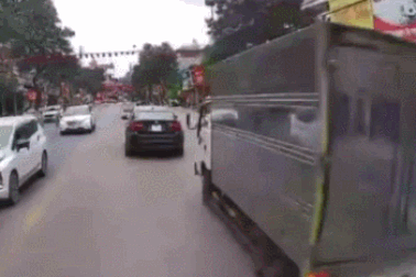 Rợn người khoảnh khắc xe tải lao nhanh, gây tai nạn liên hoàn trên quốc lộ