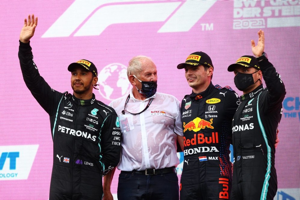 Verstappen tiếp tục thăng hoa, ngáng đường nhà vô địch - 3 Verstappen tiếp tục thăng hoa, ngáng đường nhà vô địch - 3