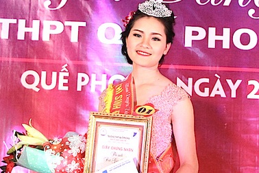 Nữ sinh dân tộc Thái thành Hoa khôi tại ngôi trường biên giới Việt - Lào