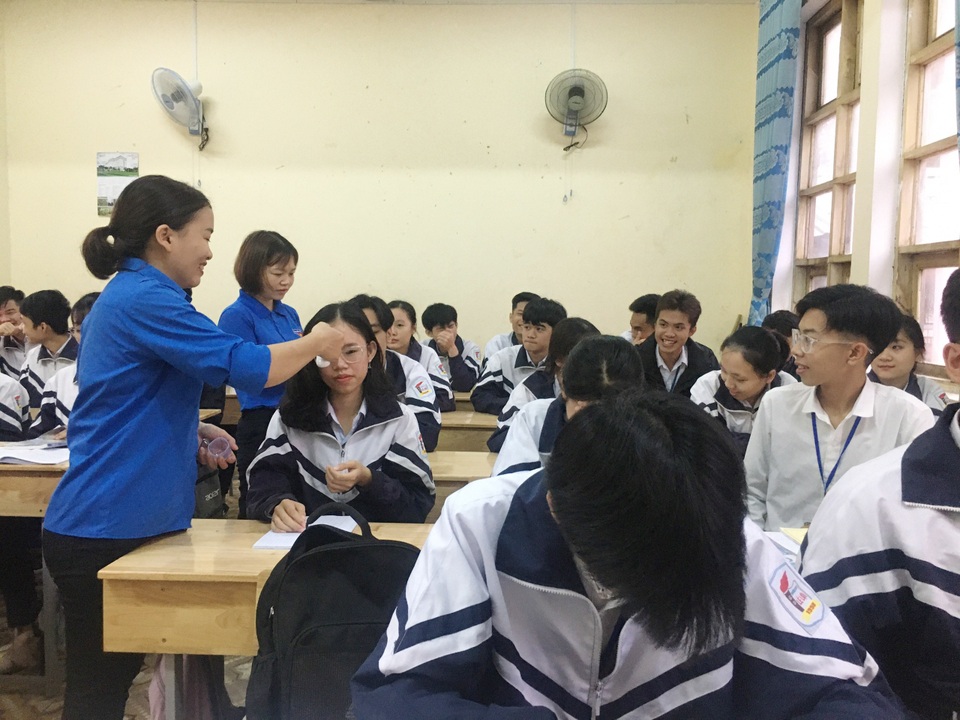 Quảng Trị: Trường học lên phương án xử lý các trường hợp sốt, ho, khó thở - 1 Quảng Trị: Trường học lên phương án xử lý các trường hợp sốt, ho, khó thở - 1