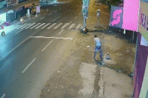 Thanh niên với trò "nghịch dại" gây tai nạn nghiêm trọng cho người đi đường