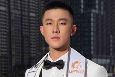 Chàng trai Tây Ninh cao 1,82m khoe hình thể trước khi thi Nam vương Quốc tế