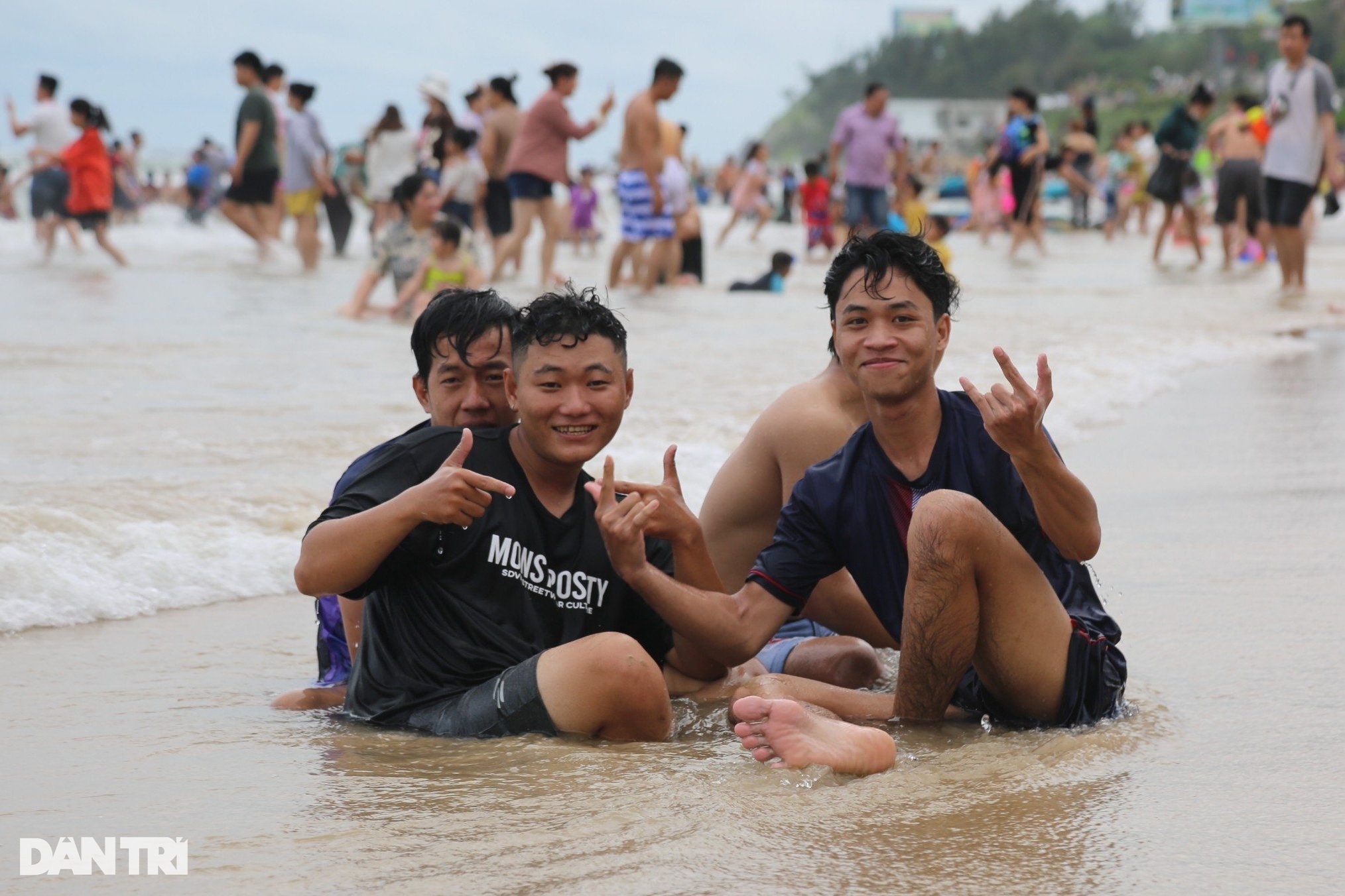 Khách đến Vũng Tàu nghỉ lễ 2/9 rất đông nhưng giảm so hàng năm - 5 Khách đến Vũng Tàu nghỉ lễ 2/9 rất đông nhưng giảm so hàng năm - 5