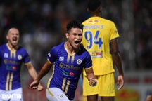 Văn Quyết và Tuấn Hải ghi bàn, CLB Hà Nội đánh bại HA Gia Lai