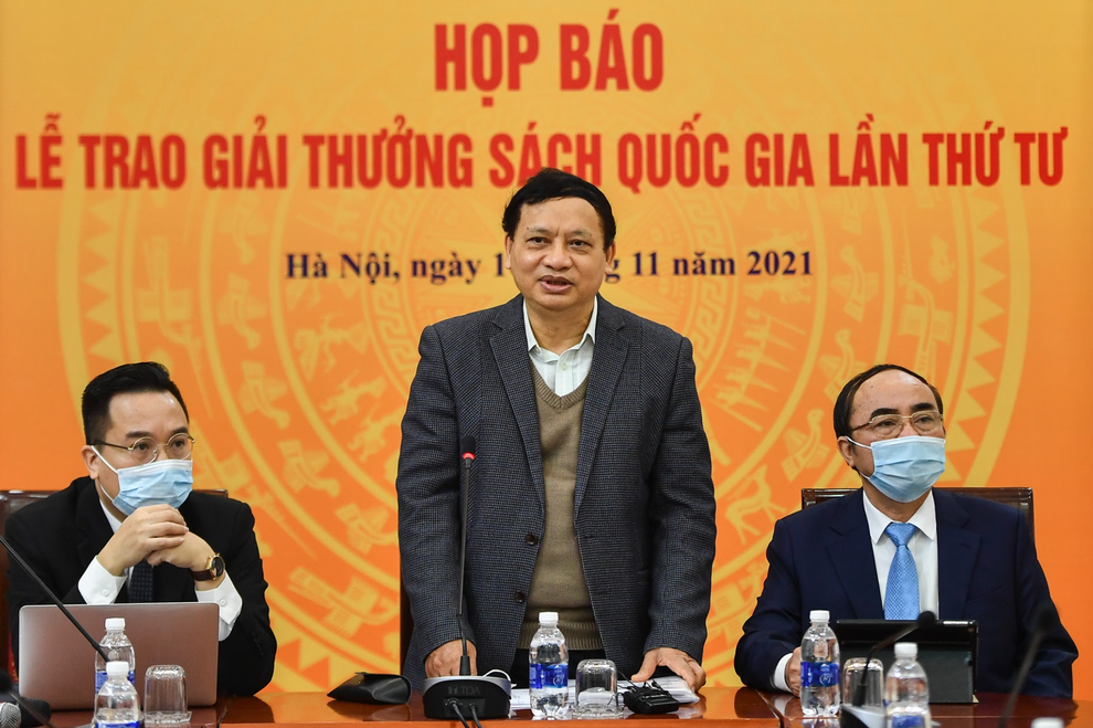 24 tác phẩm giành Giải thưởng Sách quốc gia 2021 - 1 24 tác phẩm giành Giải thưởng Sách quốc gia 2021 - 1