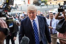 Ông Trump "xoay 180 độ" về vấn đề nhập cư