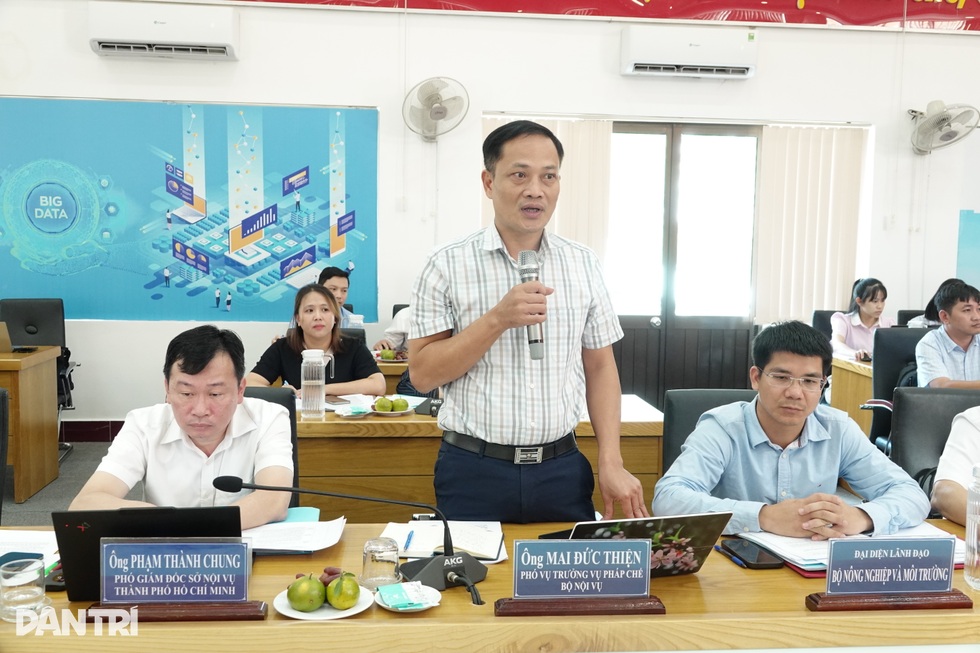 “Trăm khâu đổ đầu... cán bộ”, xã mới tìm cách thích nghi - 3 “Trăm khâu đổ đầu... cán bộ”, xã mới tìm cách thích nghi - 3
