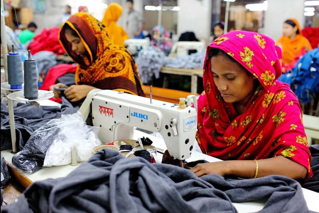 HM, Uniqlo, Zara lao đao vì tình hình ở Bangladesh - 1 HM, Uniqlo, Zara lao đao vì tình hình ở Bangladesh - 1