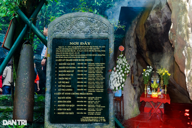 Sự trùng hợp khó tin về con số 8 nơi hang Tám Cô