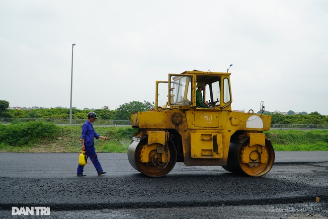 Đại công trường 400 tỷ đồng nối cao tốc Hà Nội - Hải Phòng và đường Cổ Linh - 8 Đại công trường 400 tỷ đồng nối cao tốc Hà Nội - Hải Phòng và đường Cổ Linh - 8