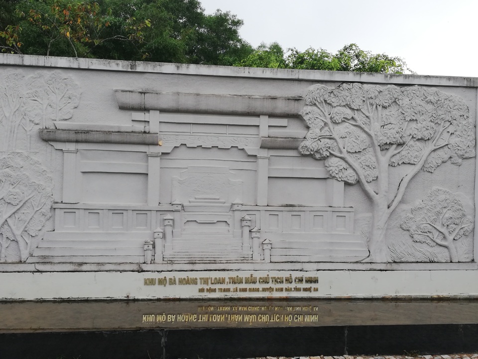 Khu tưởng niệm Bác Hồ ở tỉnh cực Nam Tổ quốc - 7 Khu tưởng niệm Bác Hồ ở tỉnh cực Nam Tổ quốc - 7