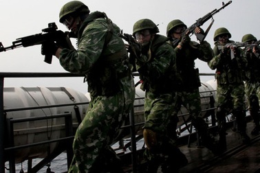 Tại sao ông Putin muốn tăng thêm quân cho lực lượng vũ trang Nga?