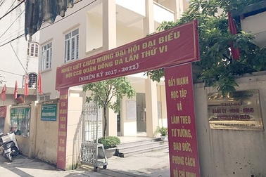 Hà Nội: Kiểm điểm Chủ tịch xã mời đám cưới con gái trong giờ hành chính