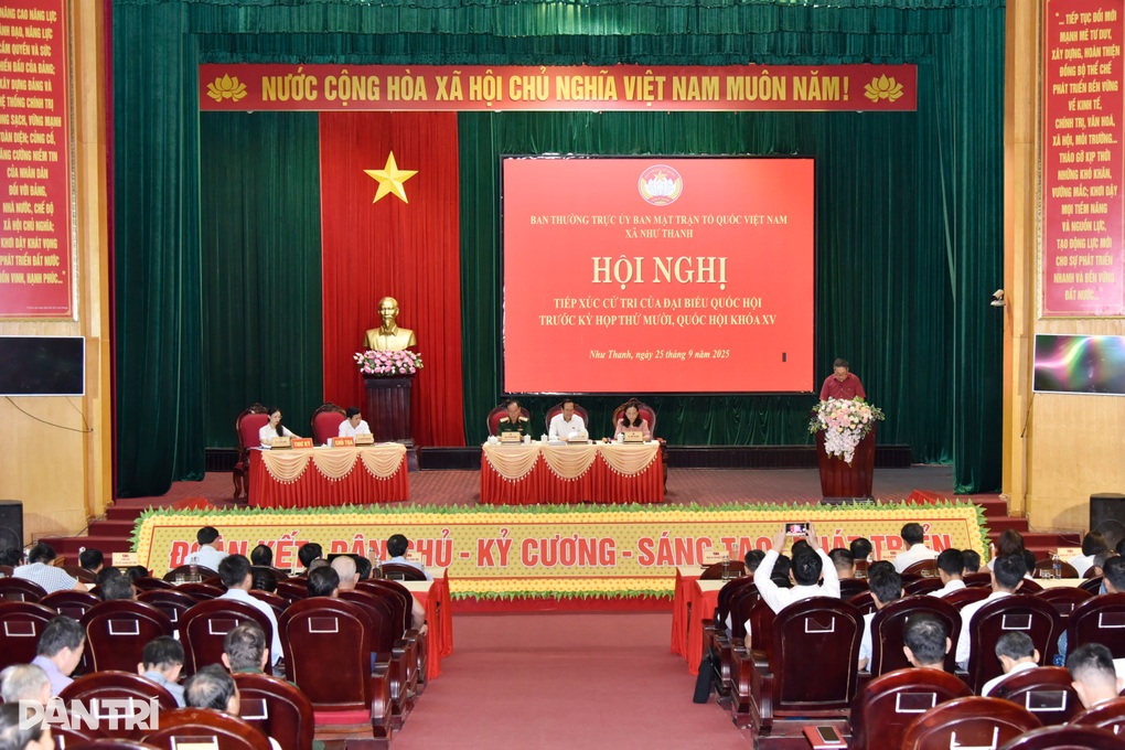 Bộ trưởng Đào Ngọc Dung: Tháo gỡ những “điểm nghẽn” để phát triển - 1 Bộ trưởng Đào Ngọc Dung: Tháo gỡ những “điểm nghẽn” để phát triển - 1