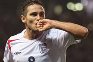 Anh chiếm ngôi đầu bảng, Pauleta phá kỷ lục của Eusebio