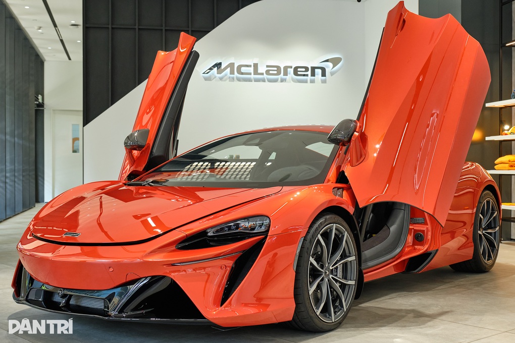 Siêu xe hybrid McLaren Artura có giá từ 15 tỷ đồng tại Việt Nam - 1 Siêu xe hybrid McLaren Artura có giá từ 15 tỷ đồng tại Việt Nam - 1