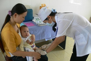 Tăng cường chất lượng công tác tiêm chủng mở rộng