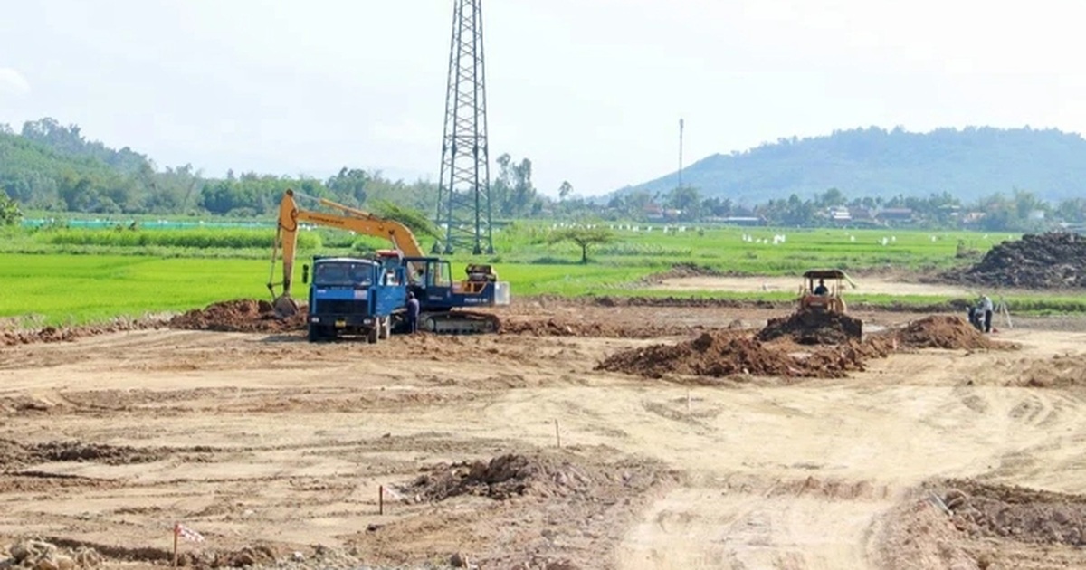 Phê bình 16 đơn vị có tỷ lệ giải ngân vốn đầu tư công đạt 0%