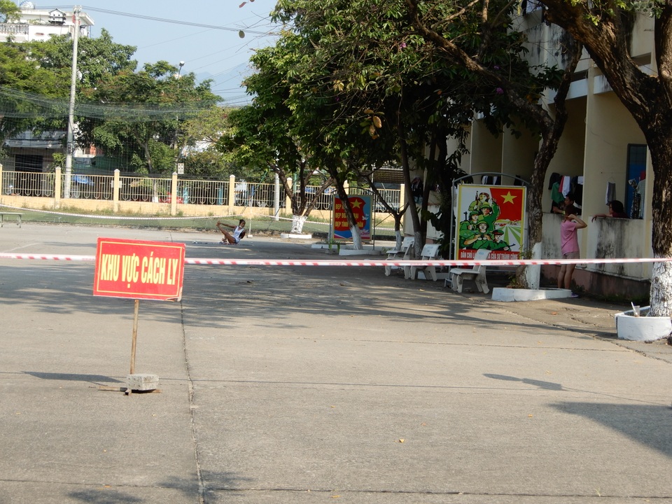 Về Đà Nẵng nhưng xuống tàu ở Quảng Ngãi để trốn cách ly - 1 Về Đà Nẵng nhưng xuống tàu ở Quảng Ngãi để trốn cách ly - 1