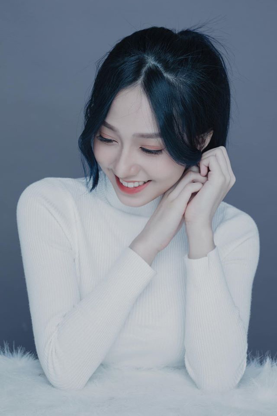 Tan chảy vì nụ cười tỏa nắng của nữ sinh bị liệt cả hai chân - 5 Tan chảy vì nụ cười tỏa nắng của nữ sinh bị liệt cả hai chân - 5