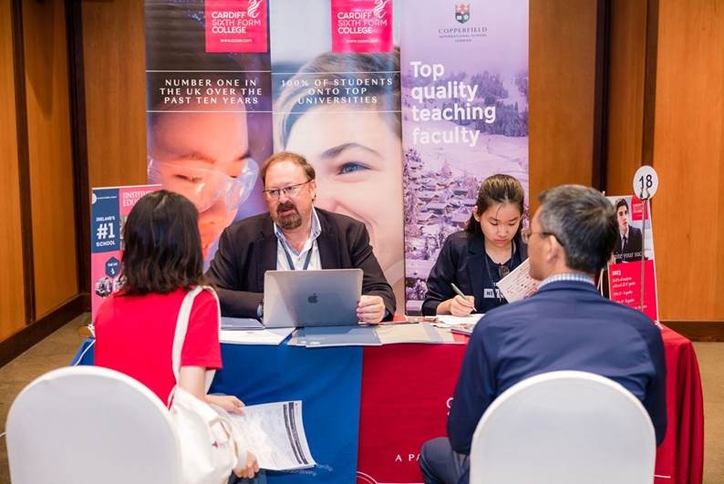 ឱកាសជួបសាលាអន្តរជាតិជាង ៥០ នៅឯពិព័រណ៍ការសិក្សានៅបរទេសរដូវស្លឹកឈើជ្រុះឆ្នាំ 2024 - 2 Cơ hội gặp gỡ hơn 50 trường quốc tế tại triển lãm du học mùa thu 2024 - 2