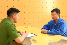 Không chịu đo nồng độ cồn, tài xế tông xe vào CSGT