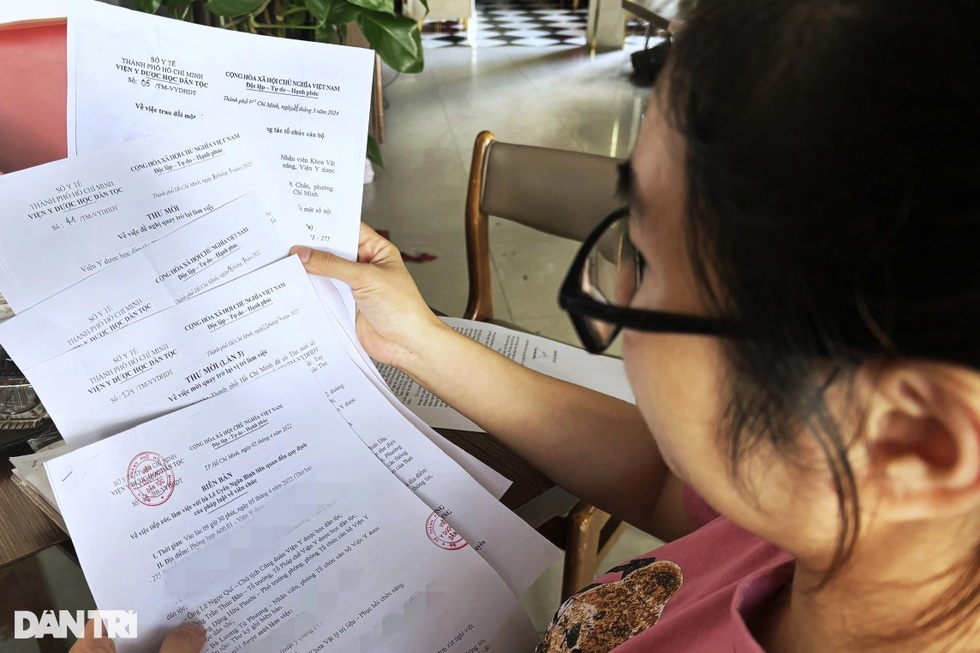 Sống lao đao vì 2 năm bị Viện Y dược học dân tộc TPHCM treo đơn xin nghỉ - 3 Sống lao đao vì 2 năm bị Viện Y dược học dân tộc TPHCM treo đơn xin nghỉ - 3