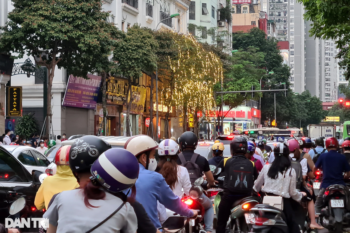 Cao ốc mọc như nấm tại nơi từng là thủ phủ công nghiệp nhẹ của Hà Nội - 15 Cao ốc mọc như nấm tại nơi từng là thủ phủ công nghiệp nhẹ của Hà Nội - 15