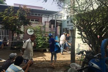 Ba người bị điện giật tử vong khi đường ngập