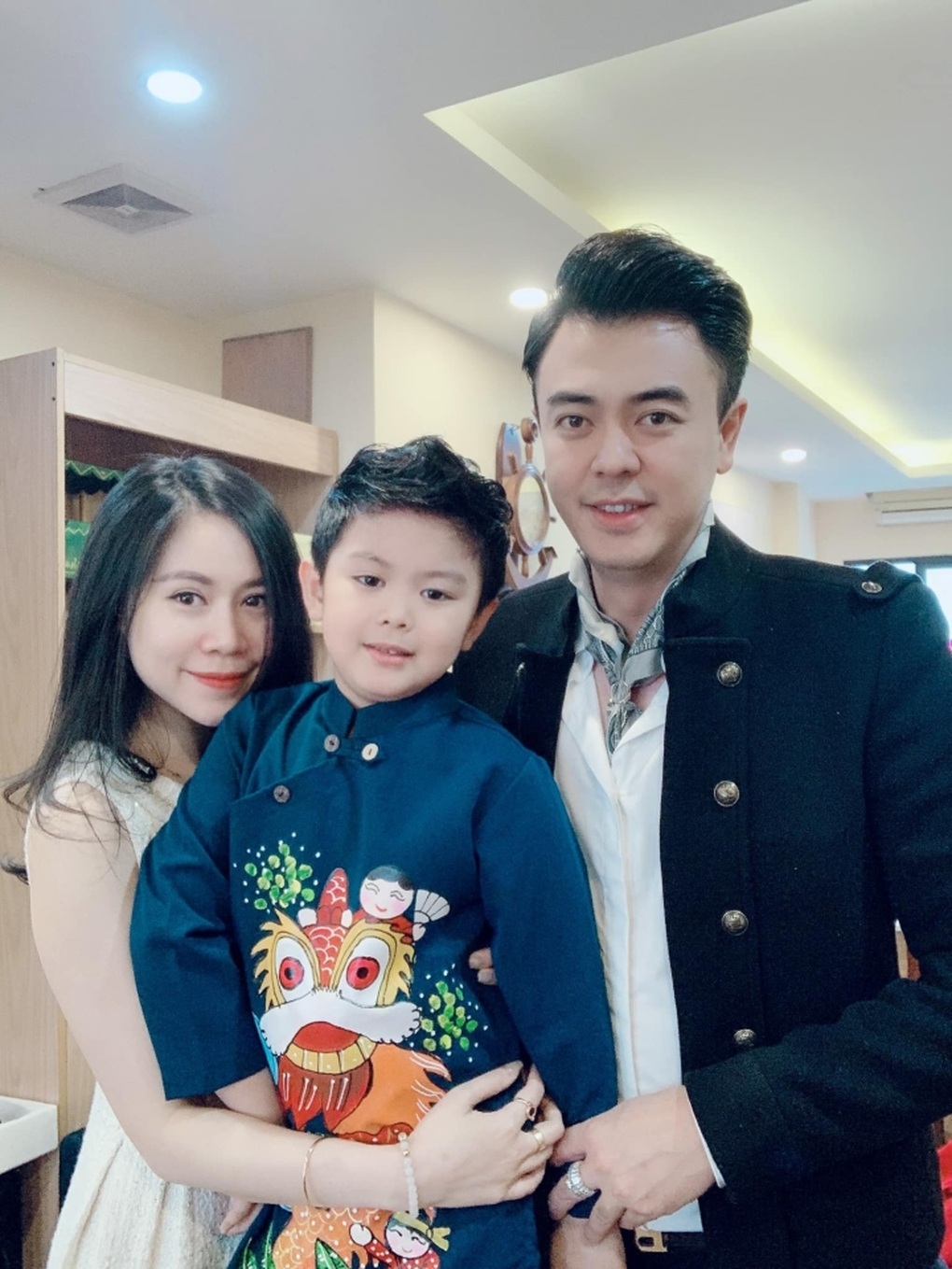 Bà xã MC Tuấn Tú sinh con thứ 2 - 2 Bà xã MC Tuấn Tú sinh con thứ 2 - 2