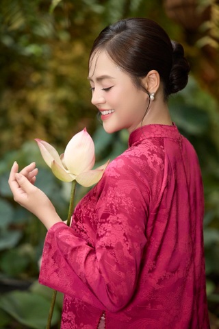 Thu Quỳnh trở lại phim trường, khẳng định không áp lực kinh tế sau sinh con - 7