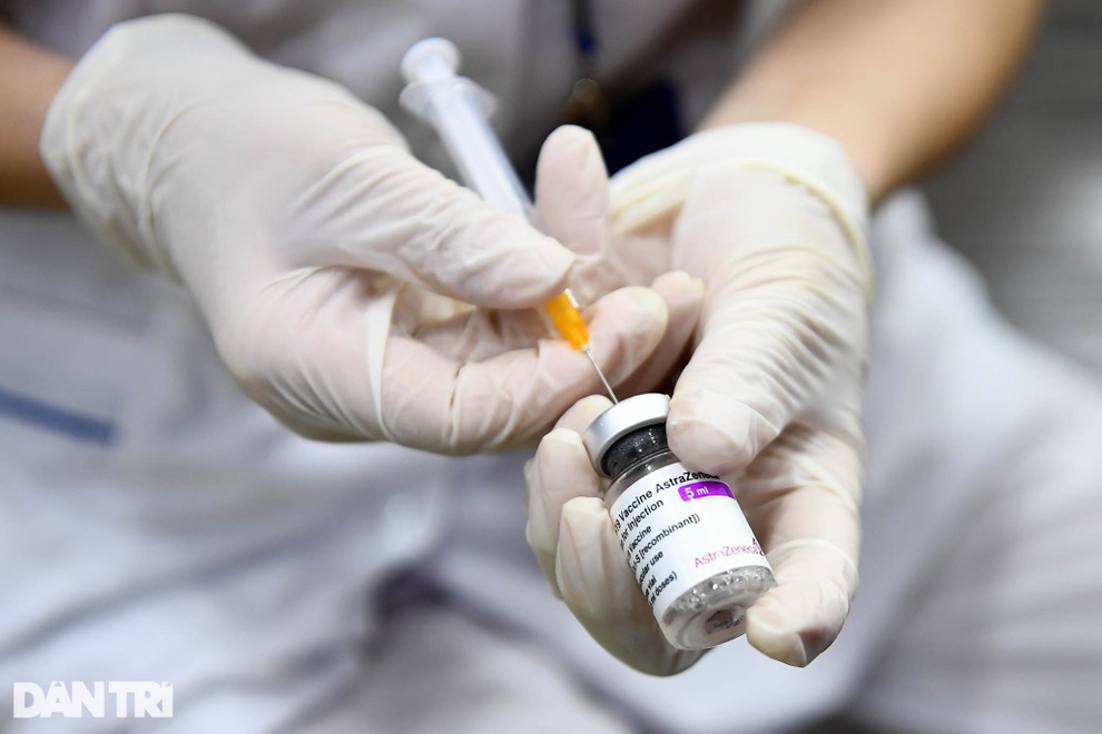Hỏi đáp vắc xin Covid-19: Mũi một AstraZeneca, mũi 2 Moderna được không? - 1 Hỏi đáp vắc xin Covid-19: Mũi một AstraZeneca, mũi 2 Moderna được không? - 1