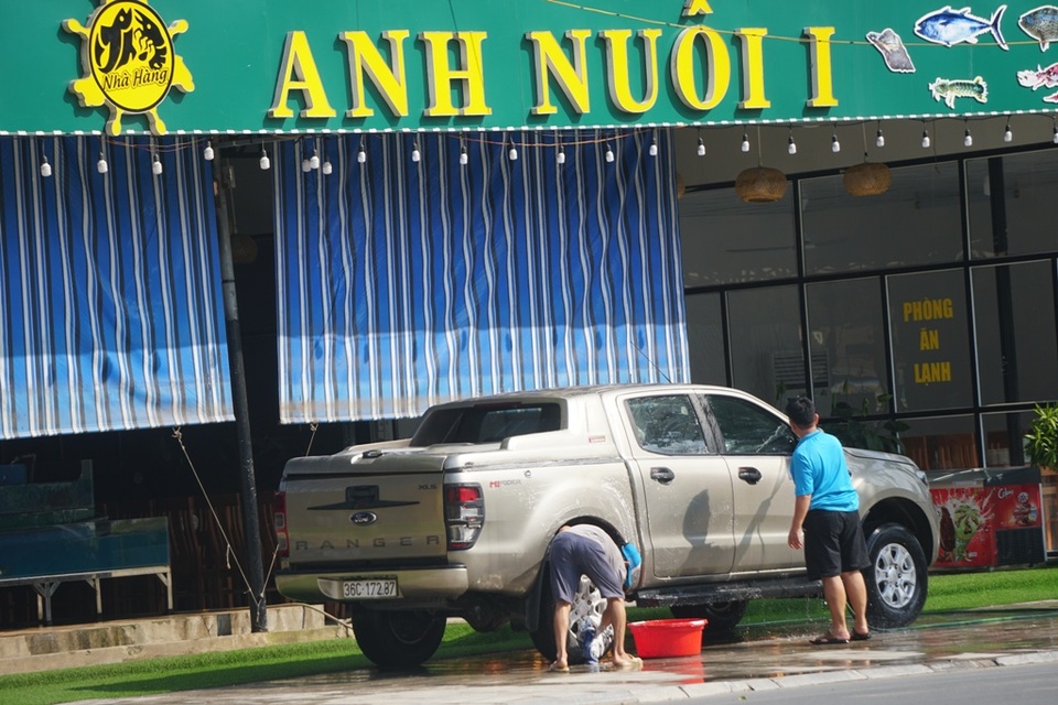 Thành phố biển Sầm Sơn ngủ đông ngay những ngày đầu hè - 9 Thành phố biển Sầm Sơn ngủ đông ngay những ngày đầu hè - 9