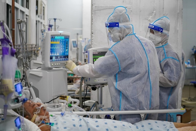 Hơn 191.700 ca COVID-19 đang điều trị tại các cơ sở y tế