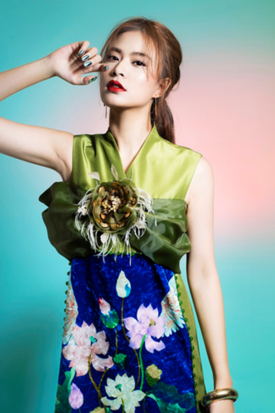 Hoàng Thùy Linh “đối đầu” Rapper Binz - 1 Hoàng Thùy Linh “đối đầu” Rapper Binz - 1