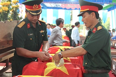 Đón các anh về đất Mẹ