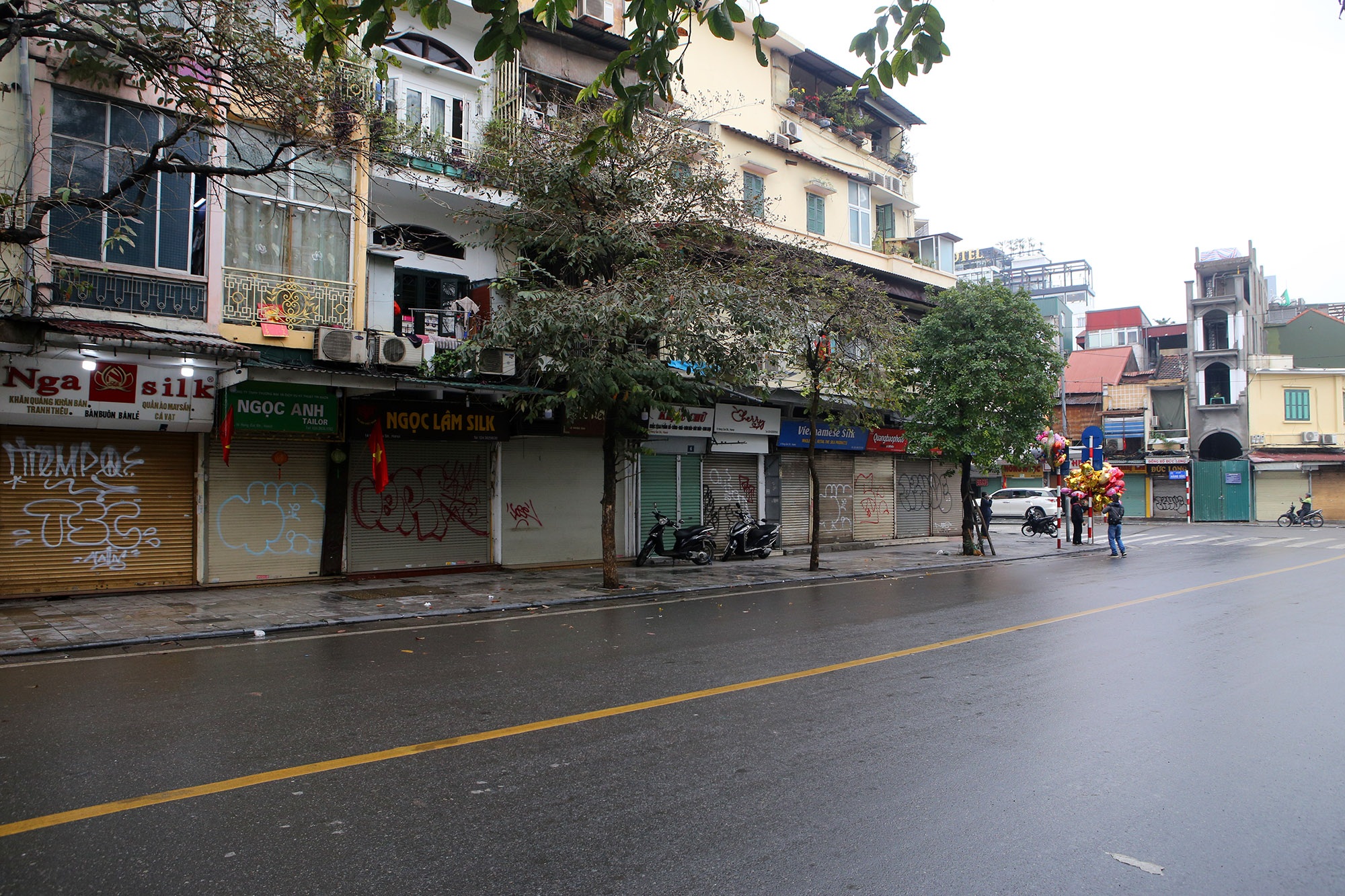 Buổi sáng mùng 1 năm Canh Tý trong lành sau cơn mưa - 11 Buổi sáng mùng 1 năm Canh Tý trong lành sau cơn mưa - 11