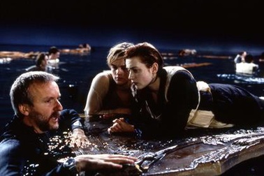 "Ngã ngửa" trước hậu trường làm phim của Hollywood