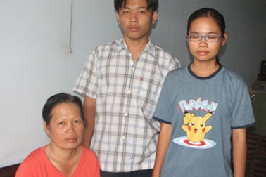 Những người mẹ lặng lẽ thân cò… 