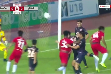 Hòa đội cuối bảng, Buriram mất chức vô địch Thai League