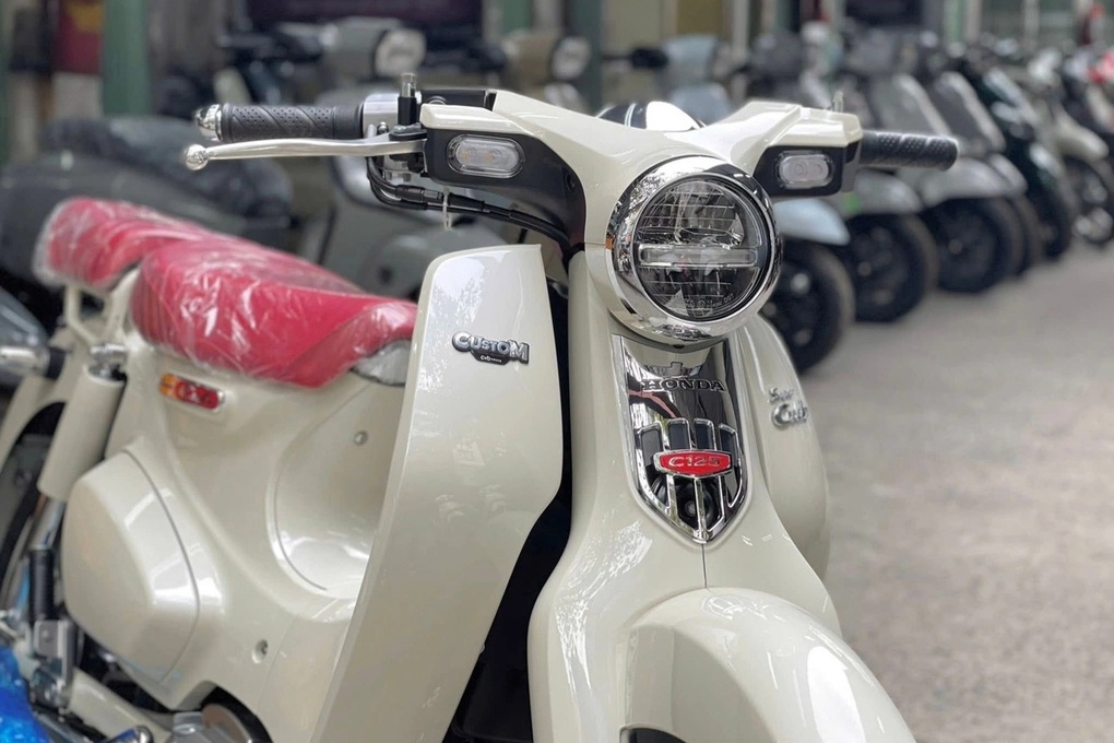 Đại lý tư nhân bán Honda Super Cub C125 chính hãng, giá kênh gần 40 triệu - 3