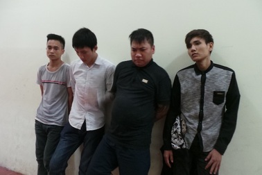 Bắt ổ nhóm chuyên gieo rắc "bom bẩn" tại Hà Nội