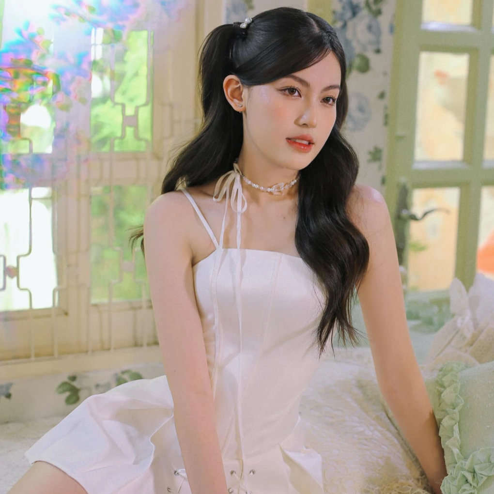 Tiểu thư TPHCM xinh đẹp, là bạn gái tin đồn của HIEUTHUHAI - 8 Tiểu thư TPHCM xinh đẹp, là bạn gái tin đồn của HIEUTHUHAI - 8
