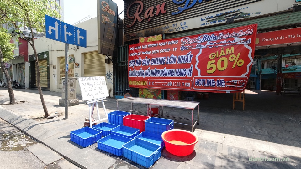 Người Sài Gòn đồng lòng sống “14 ngày vàng” chống dịch - 5 Người Sài Gòn đồng lòng sống “14 ngày vàng” chống dịch - 5