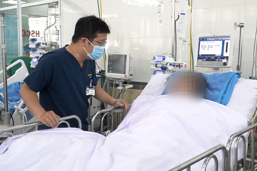 Vụ hôn mê, mất 6 lít máu sau khi hút mỡ: Nơi nào mổ thẩm mỹ cho bệnh nhân? - 2 Vụ hôn mê, mất 6 lít máu sau khi hút mỡ: Nơi nào mổ thẩm mỹ cho bệnh nhân? - 2