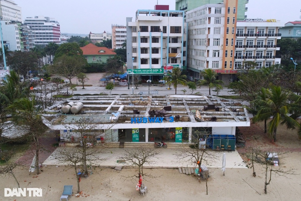 Chưa thể định đoạt số phận các công trình của FLC trả lại Sầm Sơn - 1 Chưa thể định đoạt số phận các công trình của FLC trả lại Sầm Sơn - 1