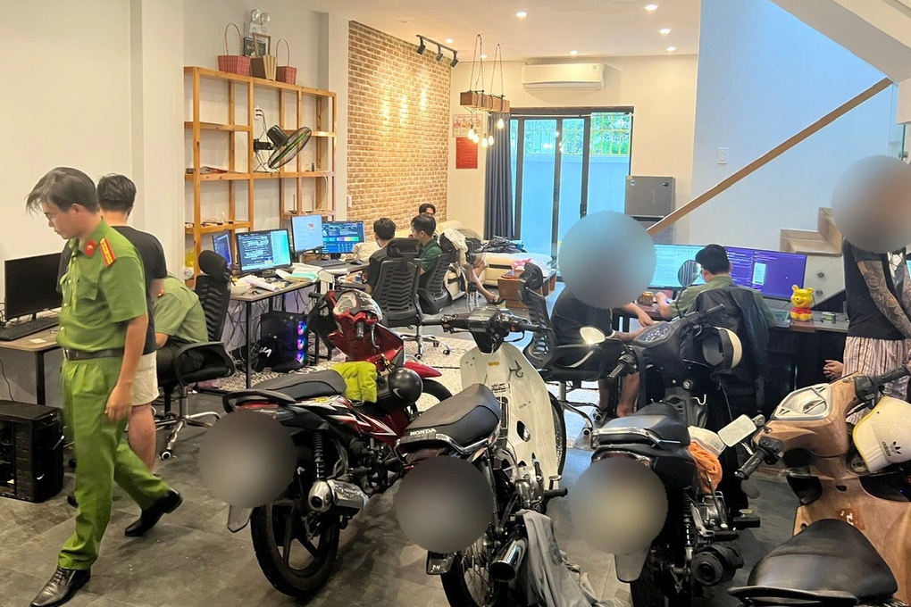 Lật tẩy bí mật của nhóm người trong căn hộ tại Đà Nẵng - 1