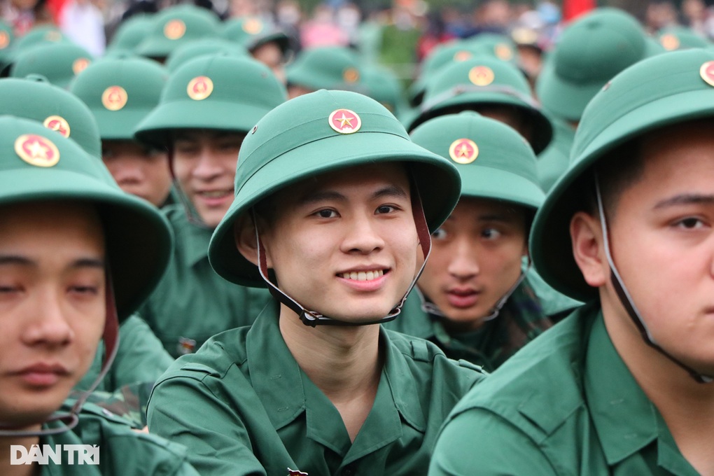 Hai thanh niên ở Nghệ An bị xử phạt vì không chấp hành lệnh gọi nhập ngũ - 1 Hai thanh niên ở Nghệ An bị xử phạt vì không chấp hành lệnh gọi nhập ngũ - 1