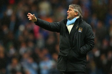 Man City thua trận: Mancini có thể đổ lỗi cho ai?